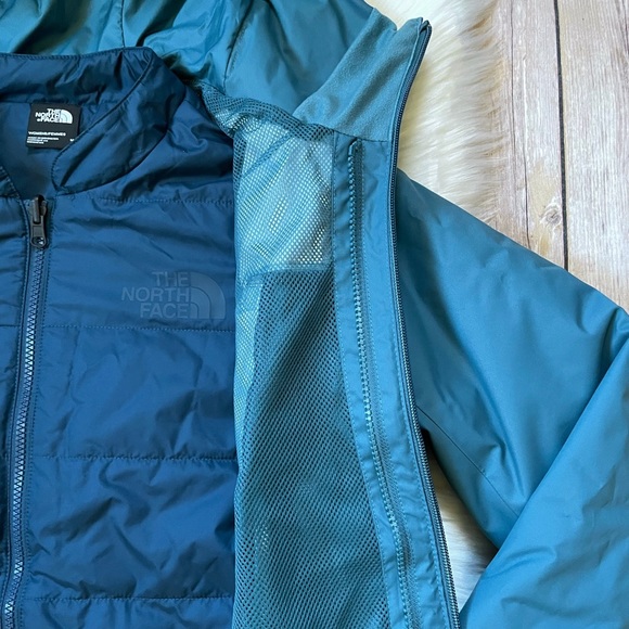 The North Face Women’s Clementine TriClimate Jacket - Picture 8 of 13